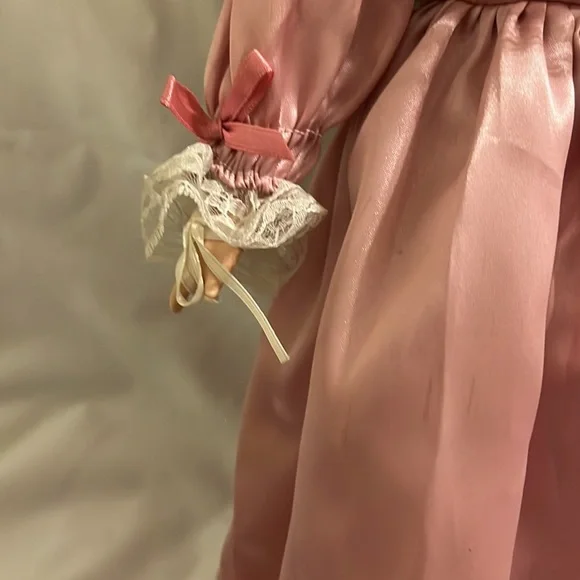 Vintage Porcelain Doll - Picture 6 of 6